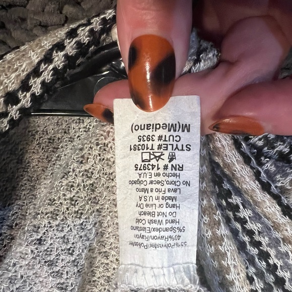 Size medium - Picture 3 of 3